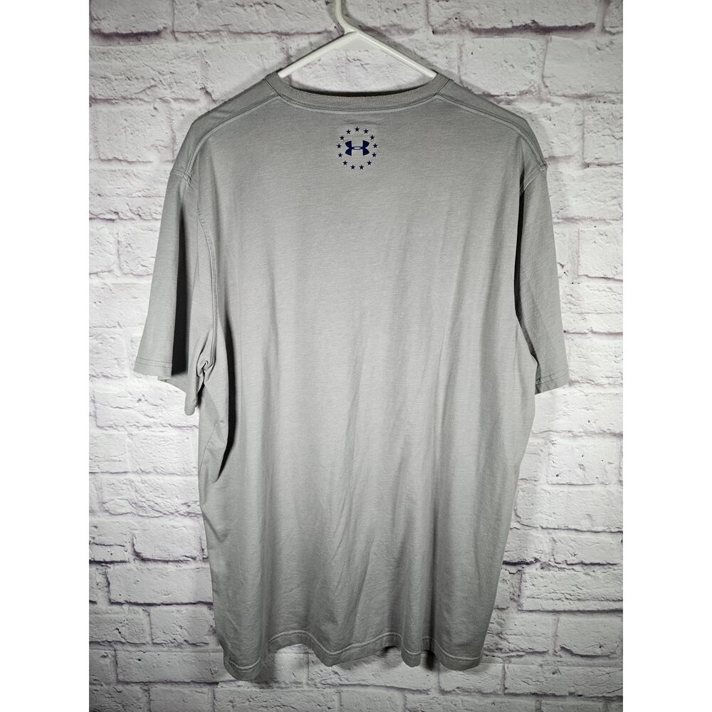 Under Armour Men's Tshirt Gray Eagle Shield American Flag Size XL - Picture 3 of 5